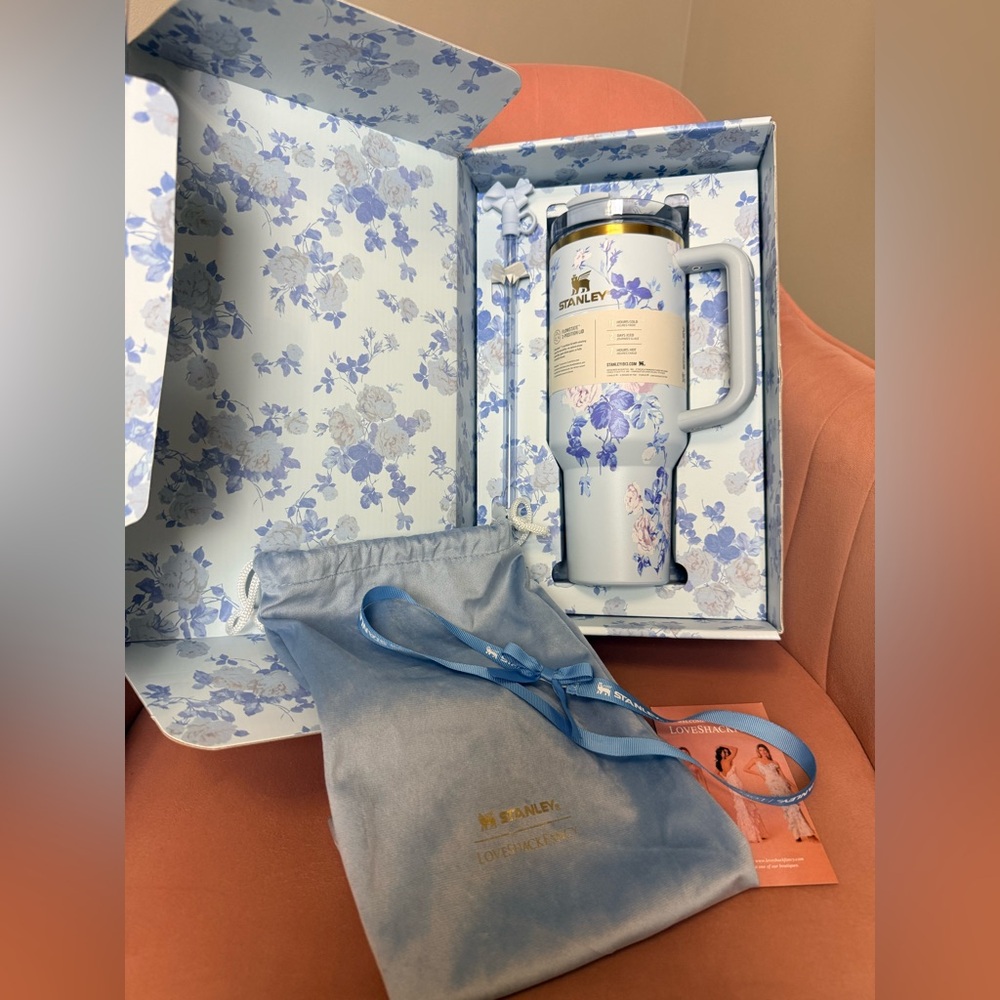 Stanley Blue Floral Mug with Gift Box